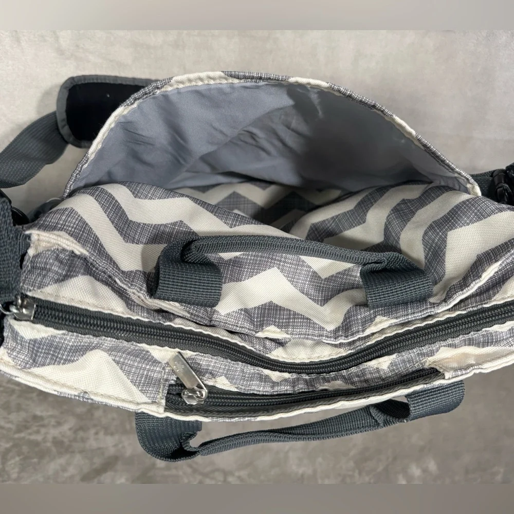 Skip Hop Baby Bag in Gray and White